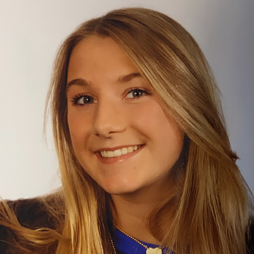 Portret van Jasmijn Collewijn lachend